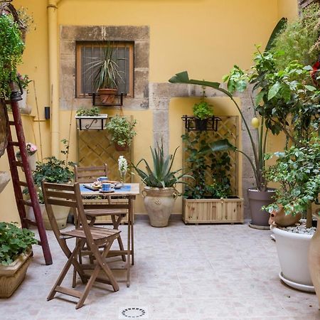 Casa Nagale- Una Suite Di Charme Nel Cuore Di Ortigia A 50 Mt Dal Mare Syracuse Buitenkant foto