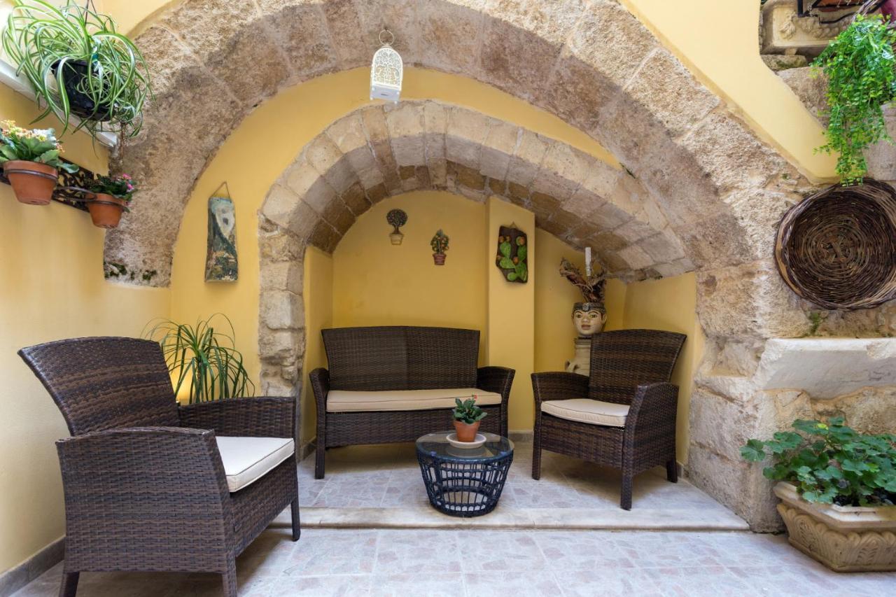 Casa Nagale- Una Suite Di Charme Nel Cuore Di Ortigia A 50 Mt Dal Mare Syracuse Buitenkant foto