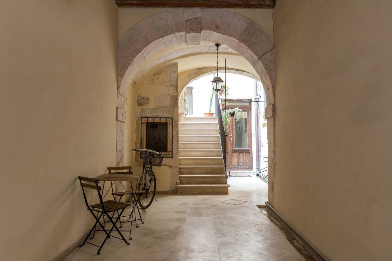Casa Nagale- Una Suite Di Charme Nel Cuore Di Ortigia A 50 Mt Dal Mare Syracuse Buitenkant foto