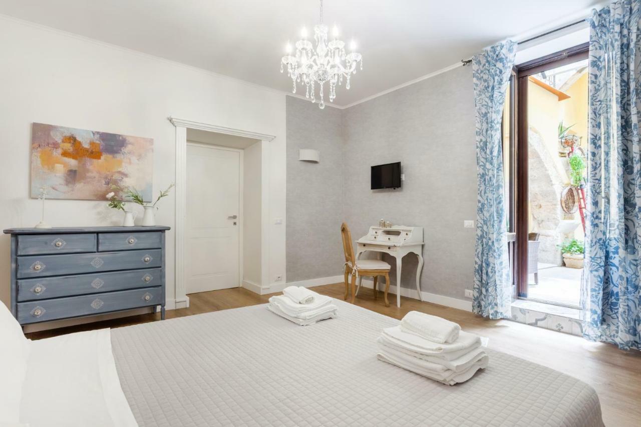 Casa Nagale- Una Suite Di Charme Nel Cuore Di Ortigia A 50 Mt Dal Mare Syracuse Buitenkant foto