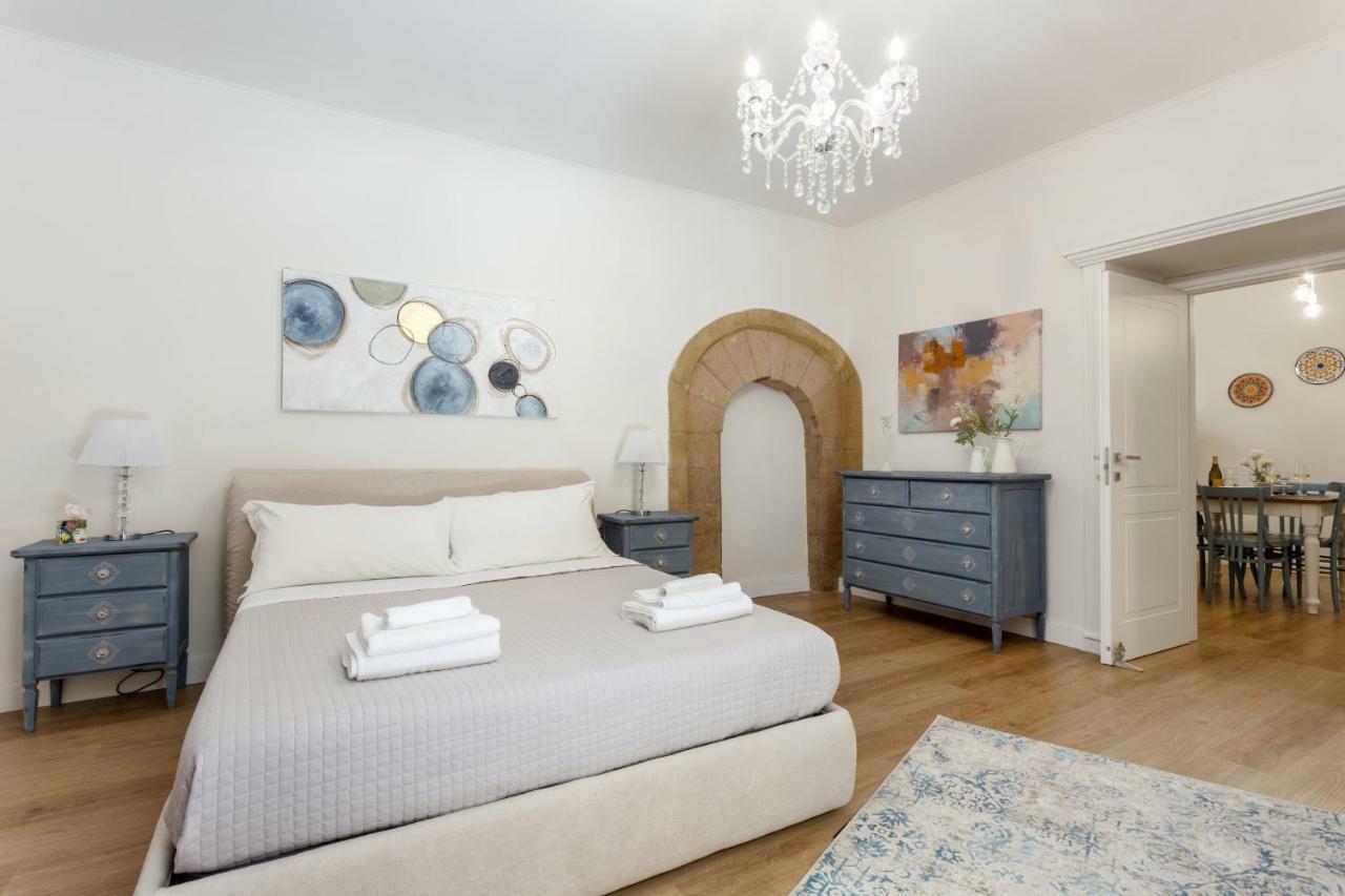 Casa Nagale- Una Suite Di Charme Nel Cuore Di Ortigia A 50 Mt Dal Mare Syracuse Buitenkant foto