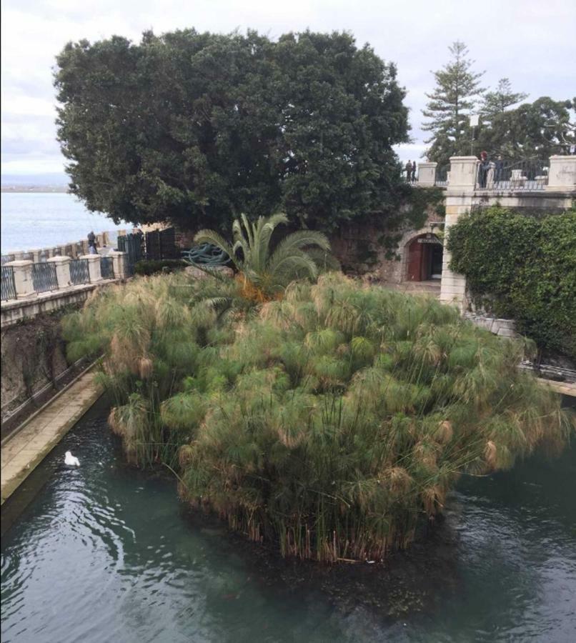 Casa Nagale- Una Suite Di Charme Nel Cuore Di Ortigia A 50 Mt Dal Mare Syracuse Buitenkant foto