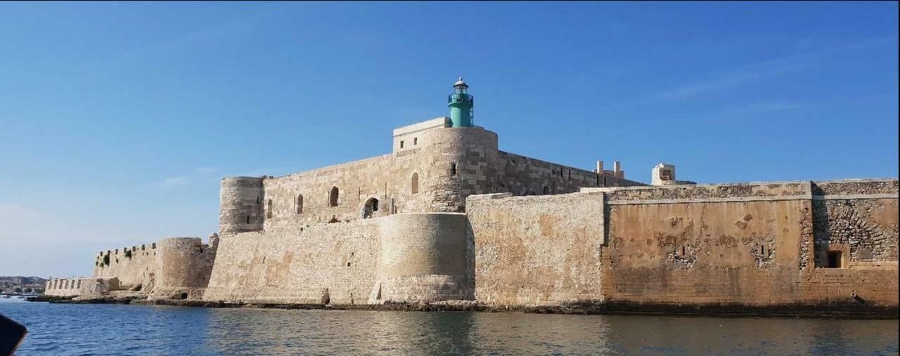 Casa Nagale- Una Suite Di Charme Nel Cuore Di Ortigia A 50 Mt Dal Mare Syracuse Buitenkant foto