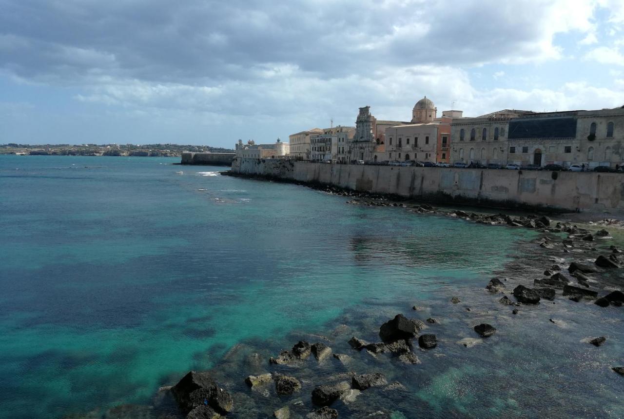 Casa Nagale- Una Suite Di Charme Nel Cuore Di Ortigia A 50 Mt Dal Mare Syracuse Buitenkant foto