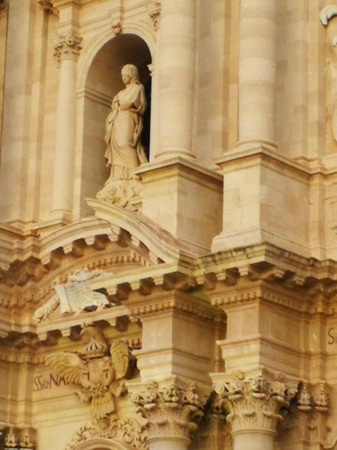 Casa Nagale- Una Suite Di Charme Nel Cuore Di Ortigia A 50 Mt Dal Mare Syracuse Buitenkant foto