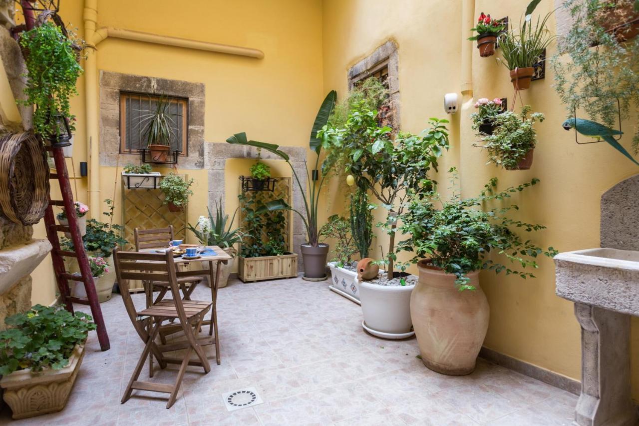 Casa Nagale- Una Suite Di Charme Nel Cuore Di Ortigia A 50 Mt Dal Mare Syracuse Buitenkant foto